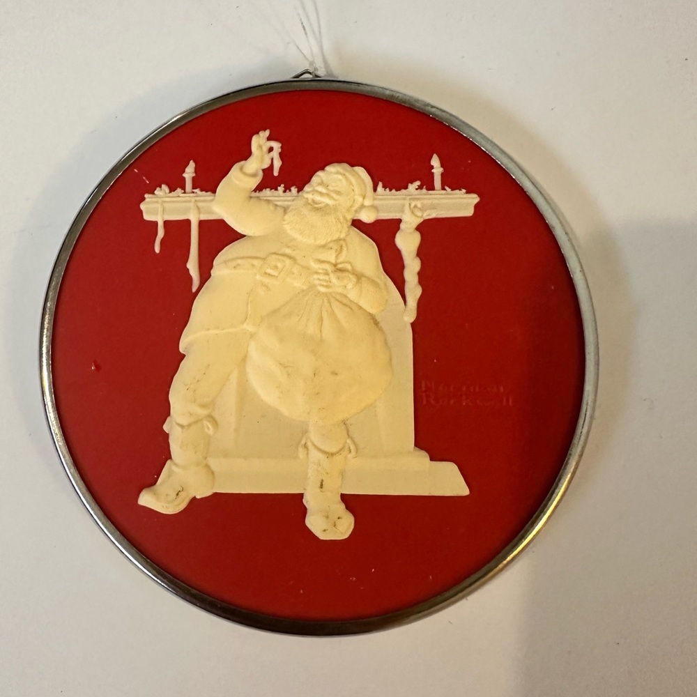 1982 Norman Rockwell Christmas Keepsake Ornament